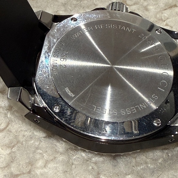 Authentic Men’s Gucci Dive Watch. Water-resistant analog watch. Black. - Picture 9 of 9